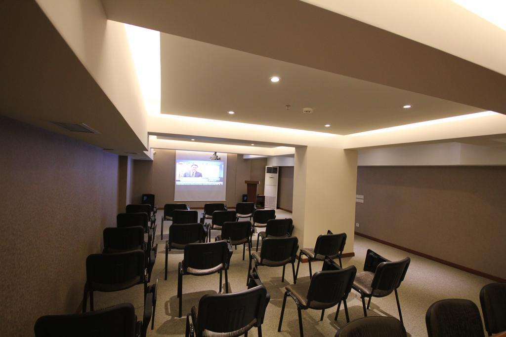מלון Grand Washington 4*